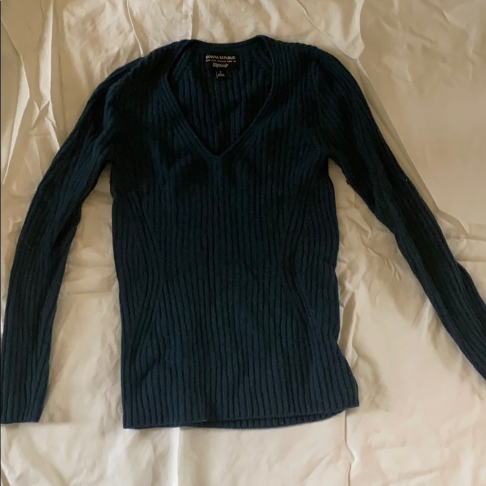 Banana republic green sweater /long sleeve shirt.